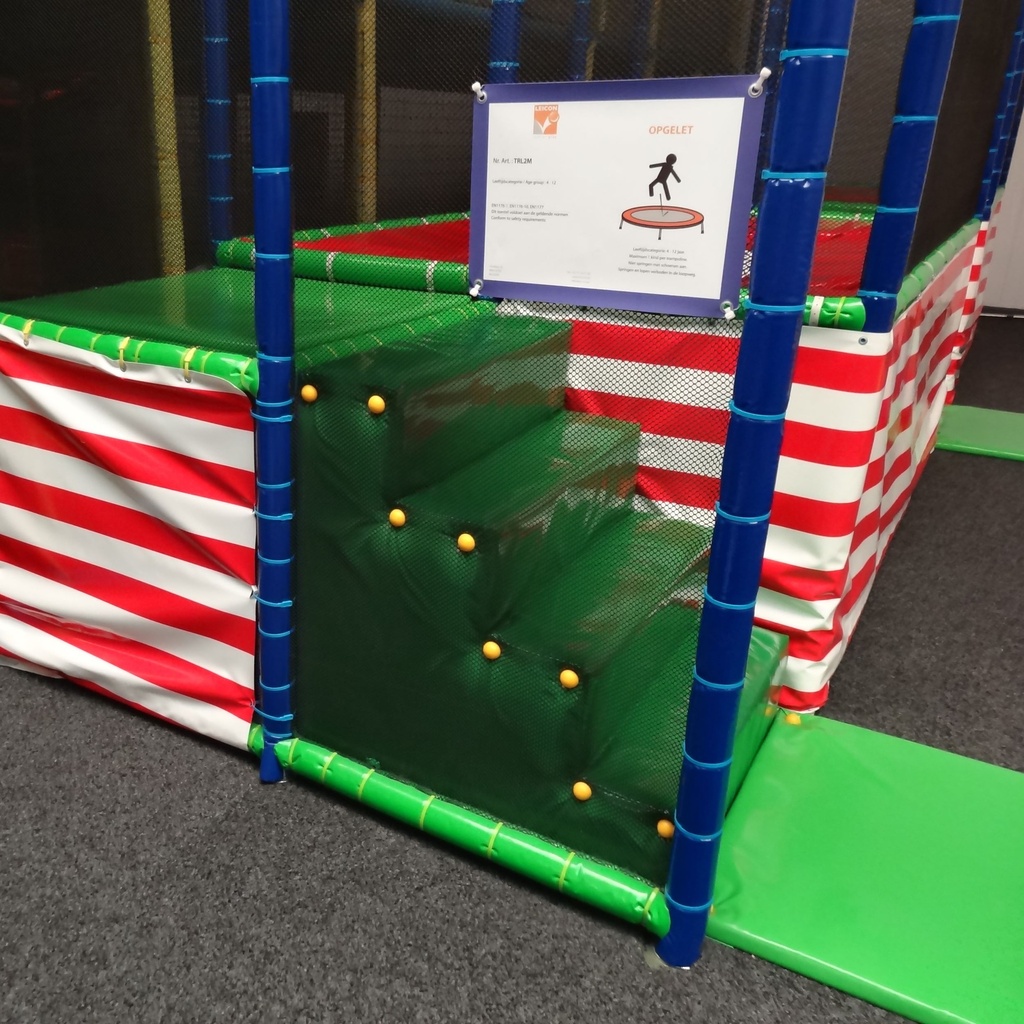 Trap voor trampoline (113x113x100cm)